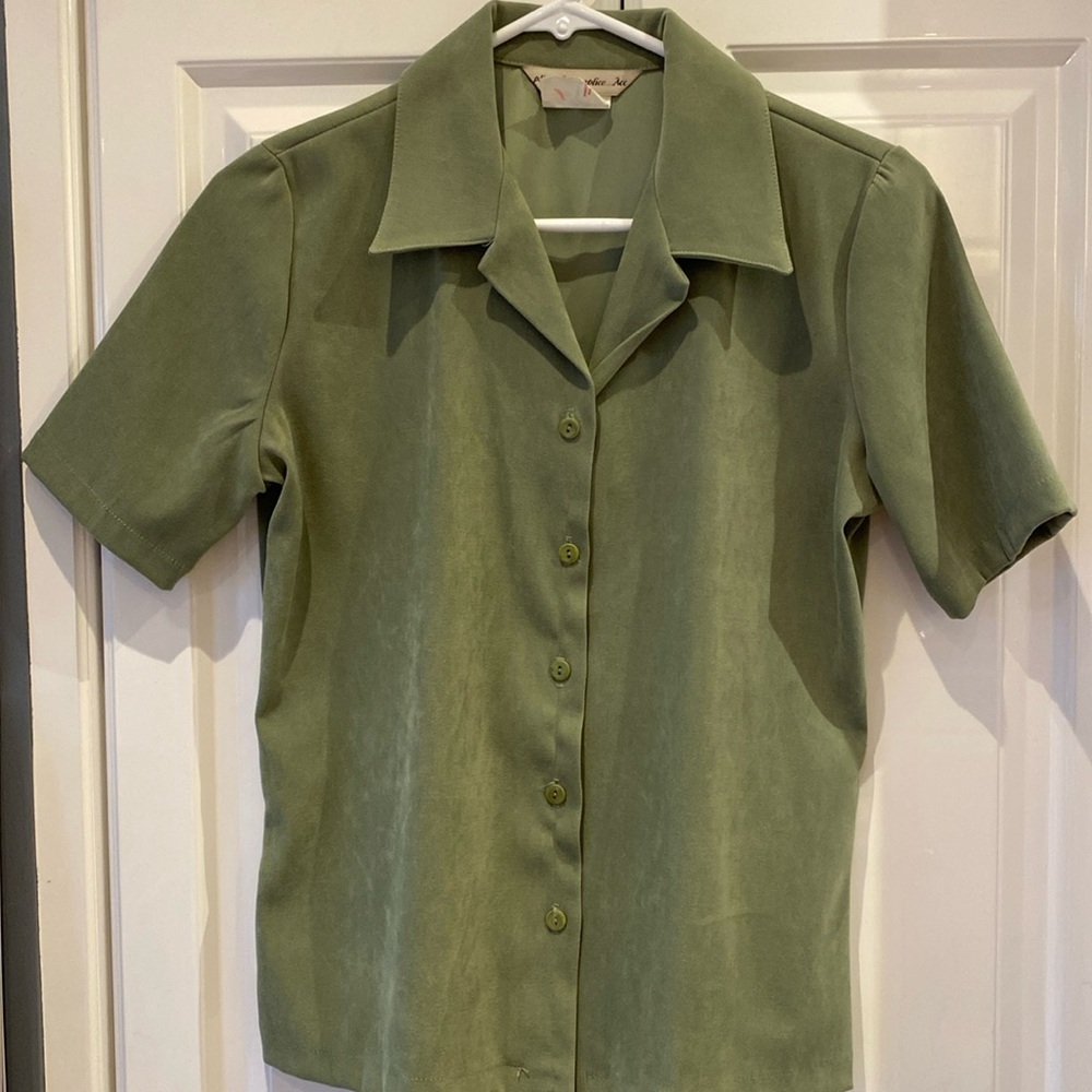 Green Short Sleeve Button Top